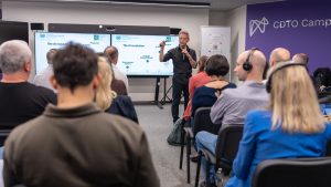 CEPS recomandă Ucrainei să pregătească supravegherea și auditul pentru a putea aplica viitoarea lege privind AI