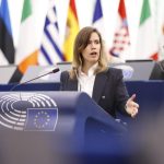 Parlamentul European cere renunțarea mai rapidă la combustibilii fosili și mai mult sprijin climatic pentru țările vulnerabile înaintea COP31
