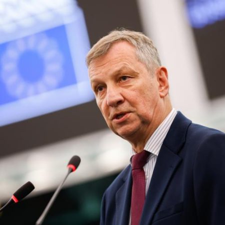 Eurodeputați cer ajutor de iarnă și apărare antiaeriană pentru Ucraina pe fondul avertismentelor privind foametea din Oleșkî em360