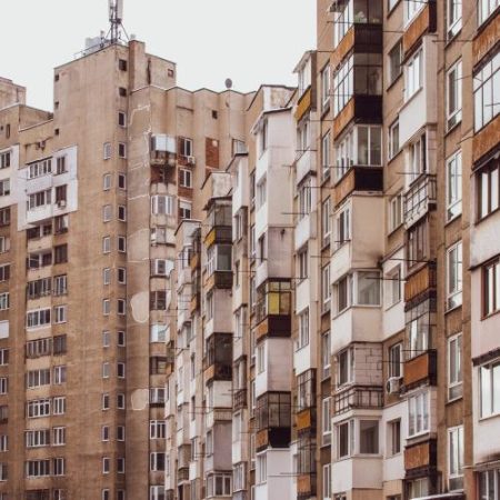 România are cea mai mare rată din UE a supraaglomerării locuințelor în rândul tinerilor em360