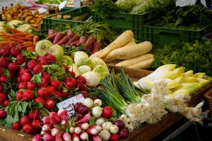 Parlamentul și Consiliul convin dublarea pragurilor pentru scutirea unor mici comercianți de produse ecologice de certificare
