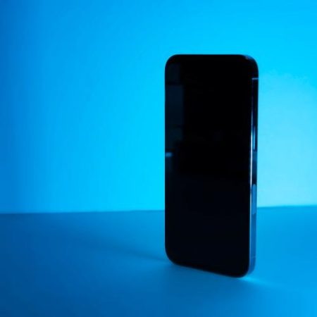 România printre cele 19 țări vizate de ancheta EPPO privind peste un milion de telefoane folosite vândute ca noi em360