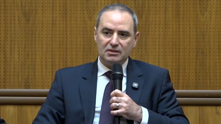 A. NAZARE, Min.Fin.: „Podul în spate e rupt, nu există decât înainte”