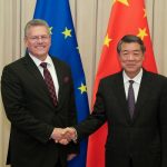 Înțelegerea UE-China deschide compromisuri pe hibride și materii prime, dar nu reechilibrează încă relația comercială